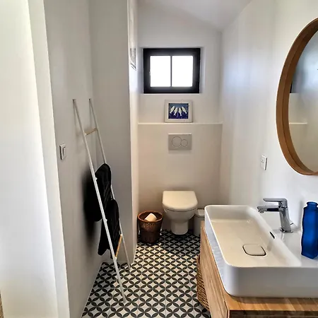 Feriehus L Atelier De Dimitri A 500m De La Barbâtre